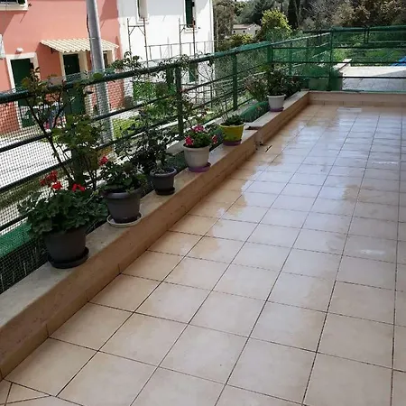 George Sweet House Nyaraló